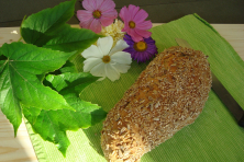 Chnusperbrot: Halbweissmehl, Roggenschrot, Sonnenblumenkerne, Kürbiskerne